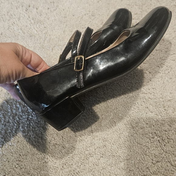 Black Mary Jane Shoes - Picture 4 of 4